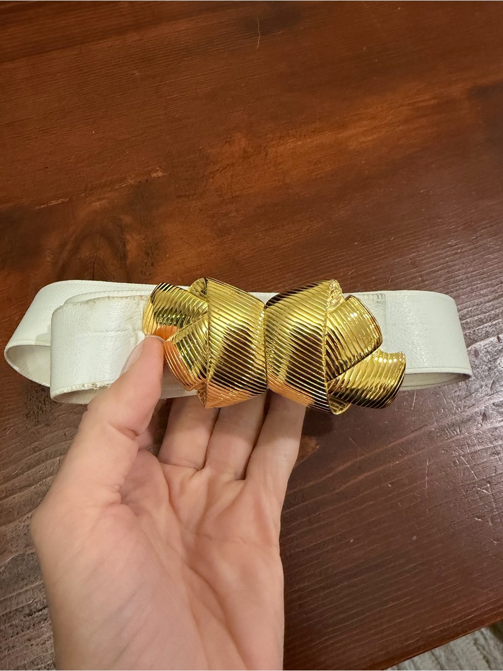 Vintage Pacquette Gold Knot Accent White Women's Waist Belt Adjustable